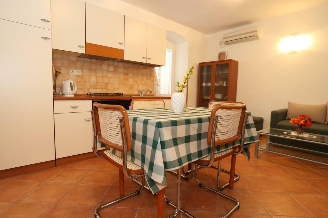 Apartment By The Sea Baška Екстериор снимка