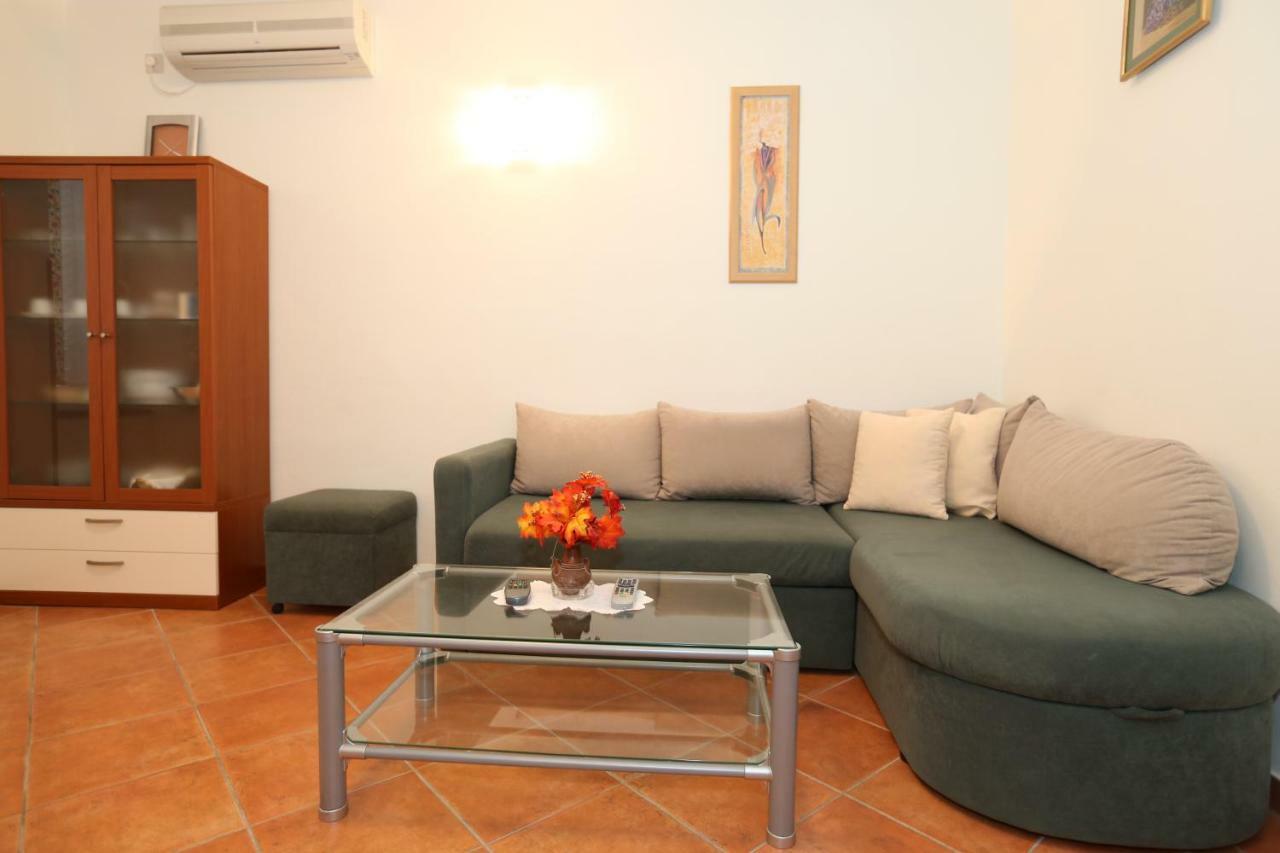 Apartment By The Sea Baška Екстериор снимка